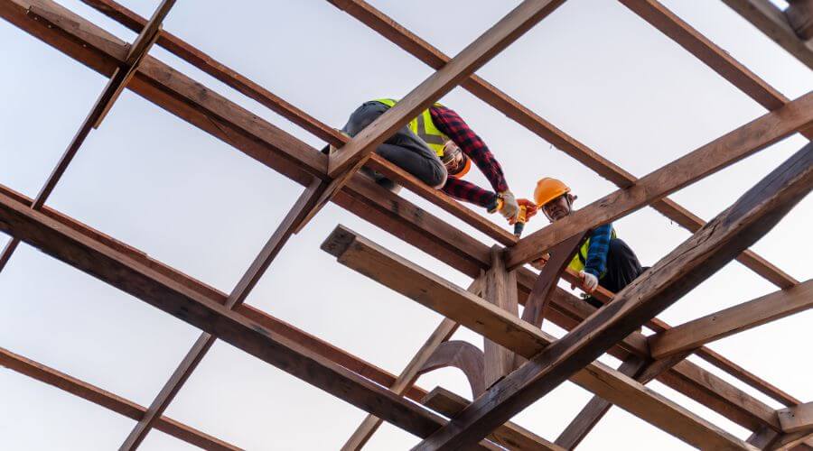 Professional residential roofers in California, MO